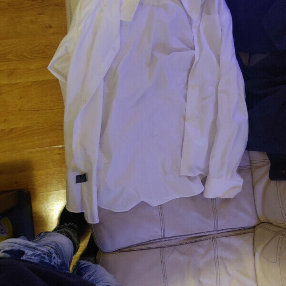 Suit - Picture 4 of 4